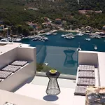 Alexandra Villa Lefkada City